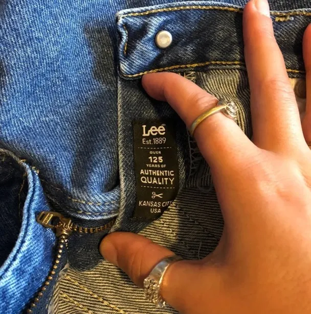 Lee High Waisted  Shorts - Image 4