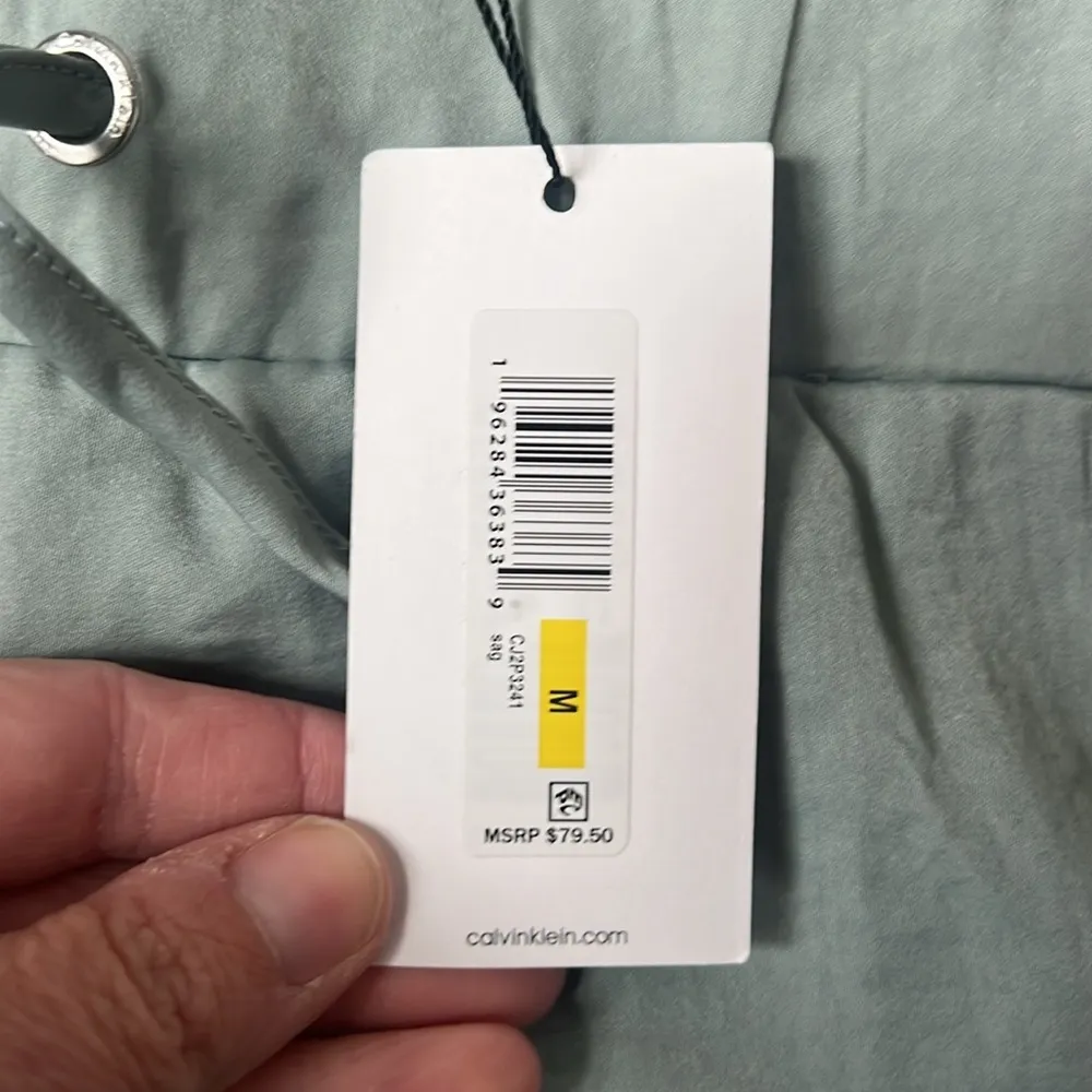 Calvin Klein NWT Lightweight Silky Soft Jogger Pants Size Medium = - Image 3