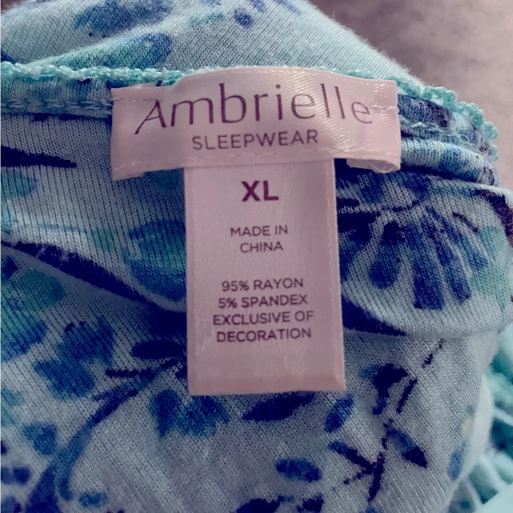 NEW Women AmBrielle Blue Floral Nightgown Inner Bra Adjustable spaghetti Straps Size XL - Image 5