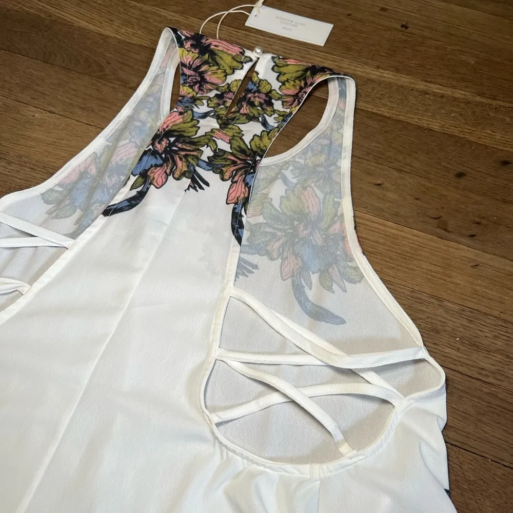 Romeo + Juliet floral cutout coverup - Image 4