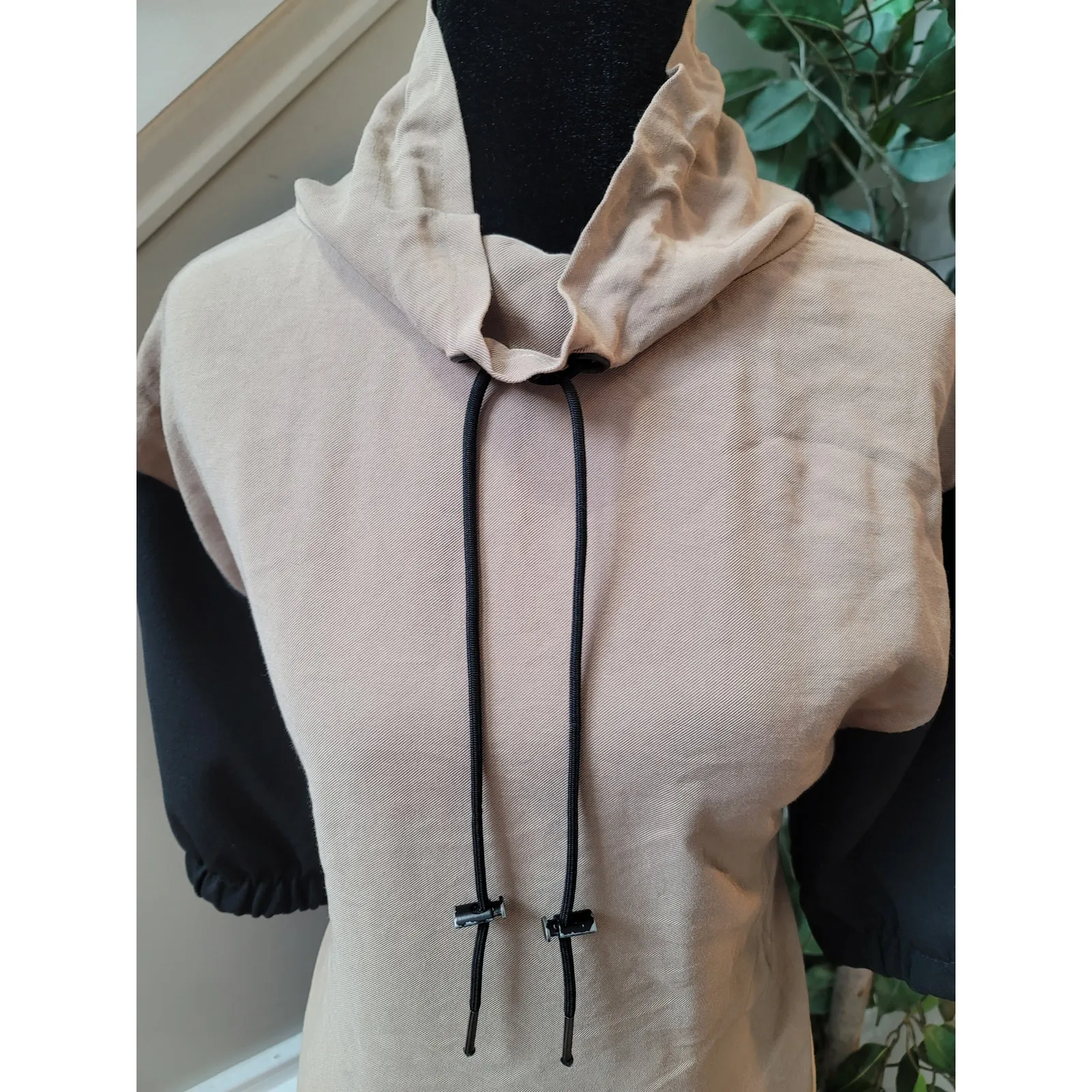 Zara Basic Hoodie Dress Womens Small Beige Black Short Sleeve Casual Streetwear - Image 6