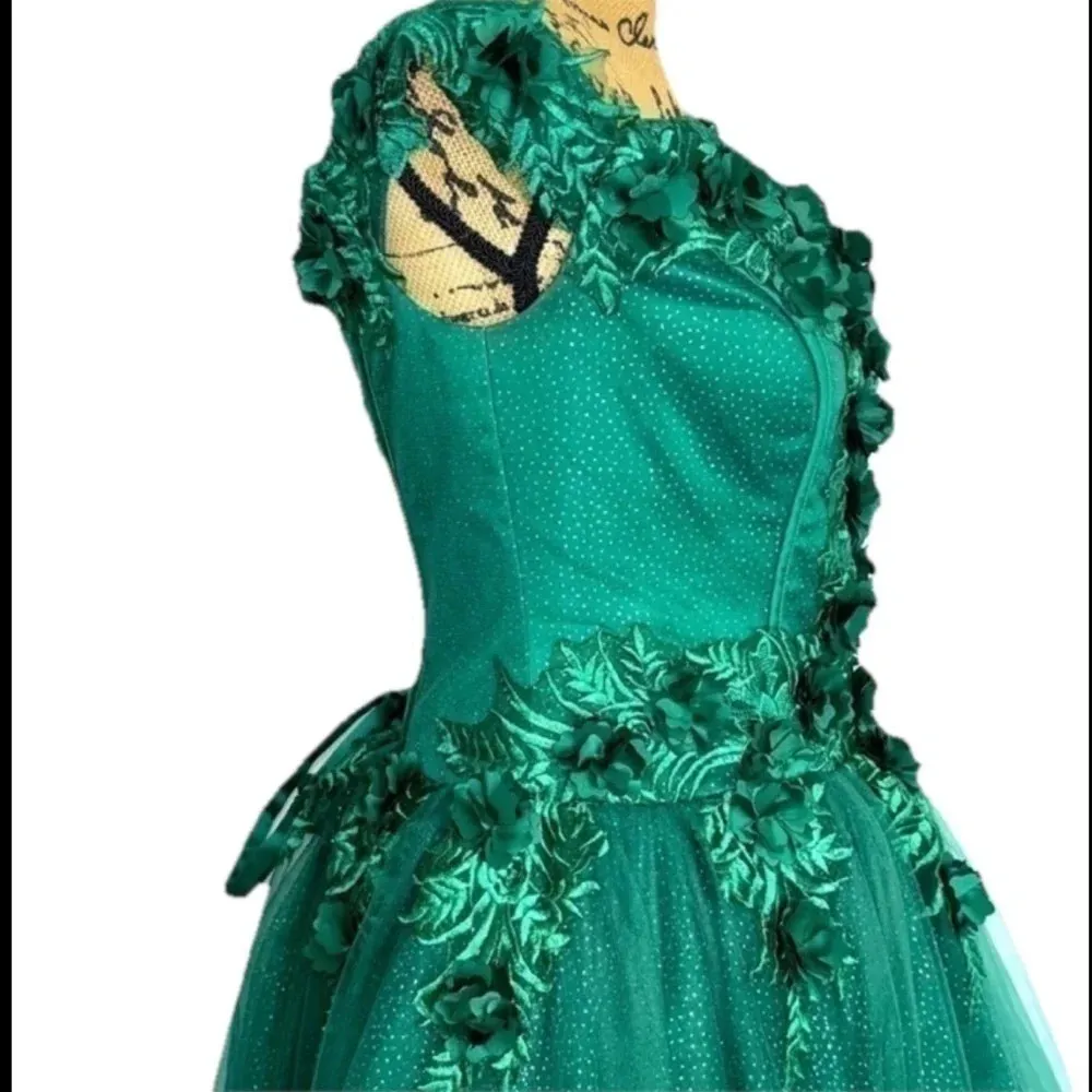 Sparkly Hunter Green Prom/ Quinceañera Dress Size 8 - Image 6
