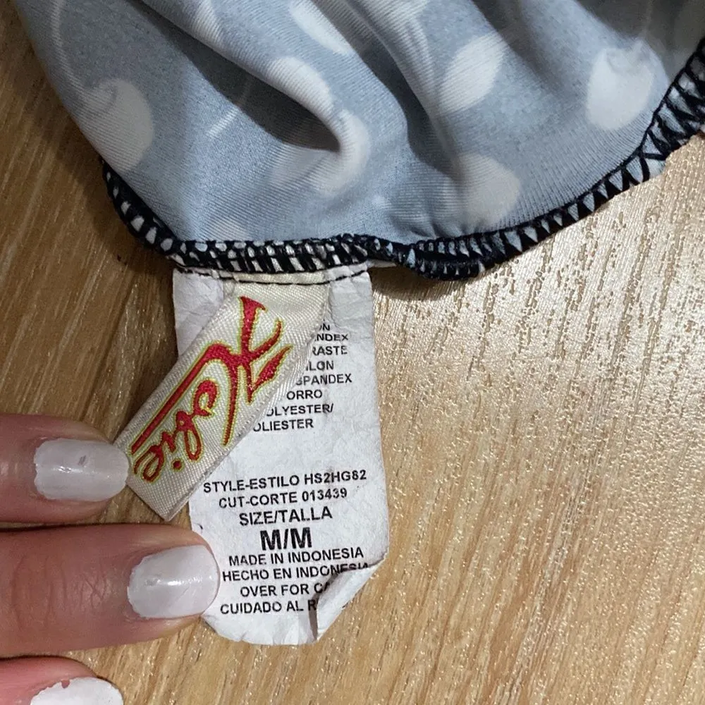 Hobie Vintage  cherry tankini size medium - Image 5