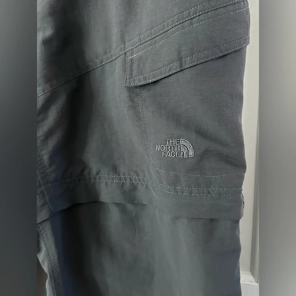 The North Face Women's Gray Convertible Roll-Up Hiking Pants Shorts Size 14 Long - Image 2