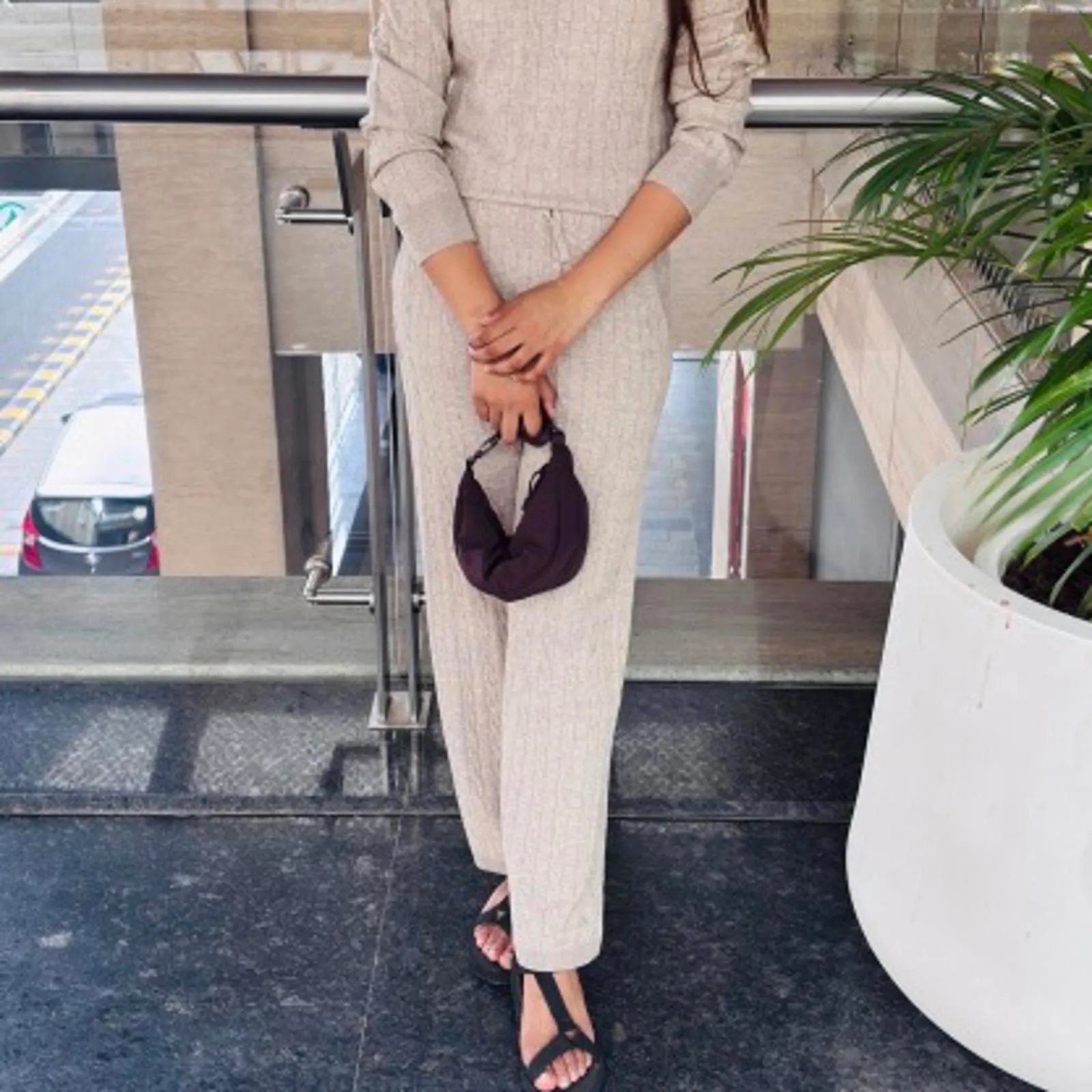 Uniqlo Washable Knit Cable Pants NWT Khaki Small - Image 4