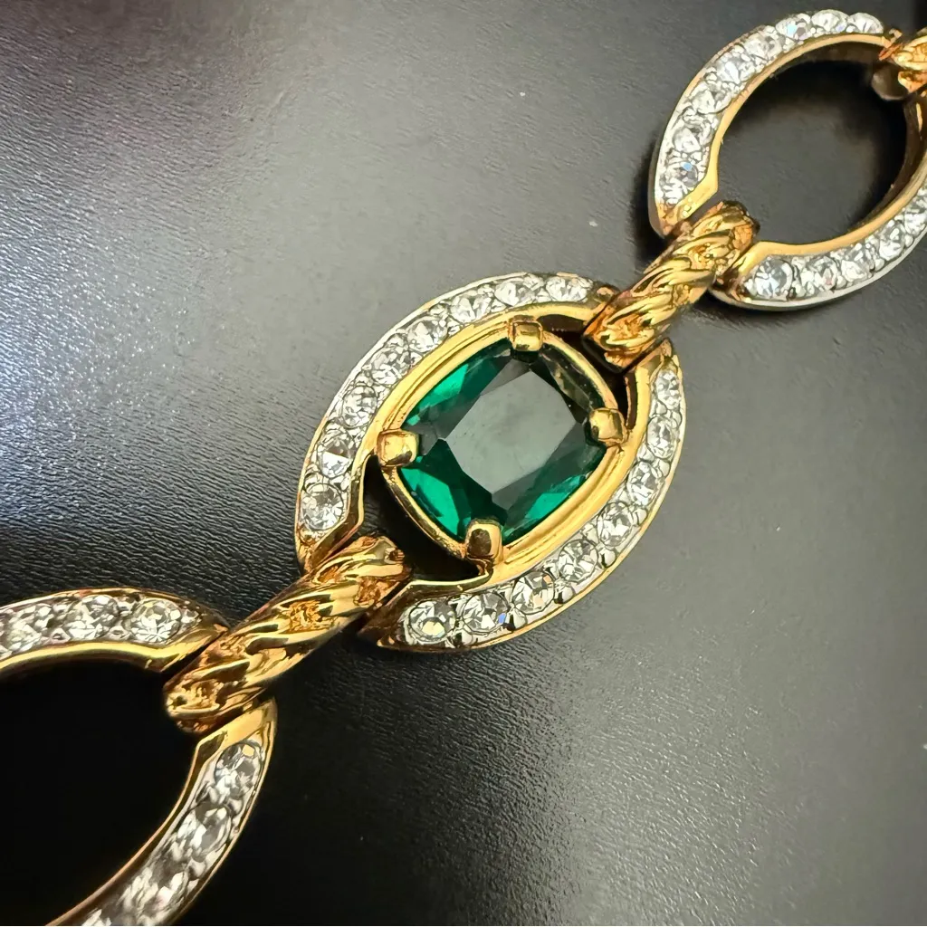 Vintage SWAROVSKI Swan Signed Emerald Green Gold-tone Link Chain Bracelet 24.4g. - Image 16