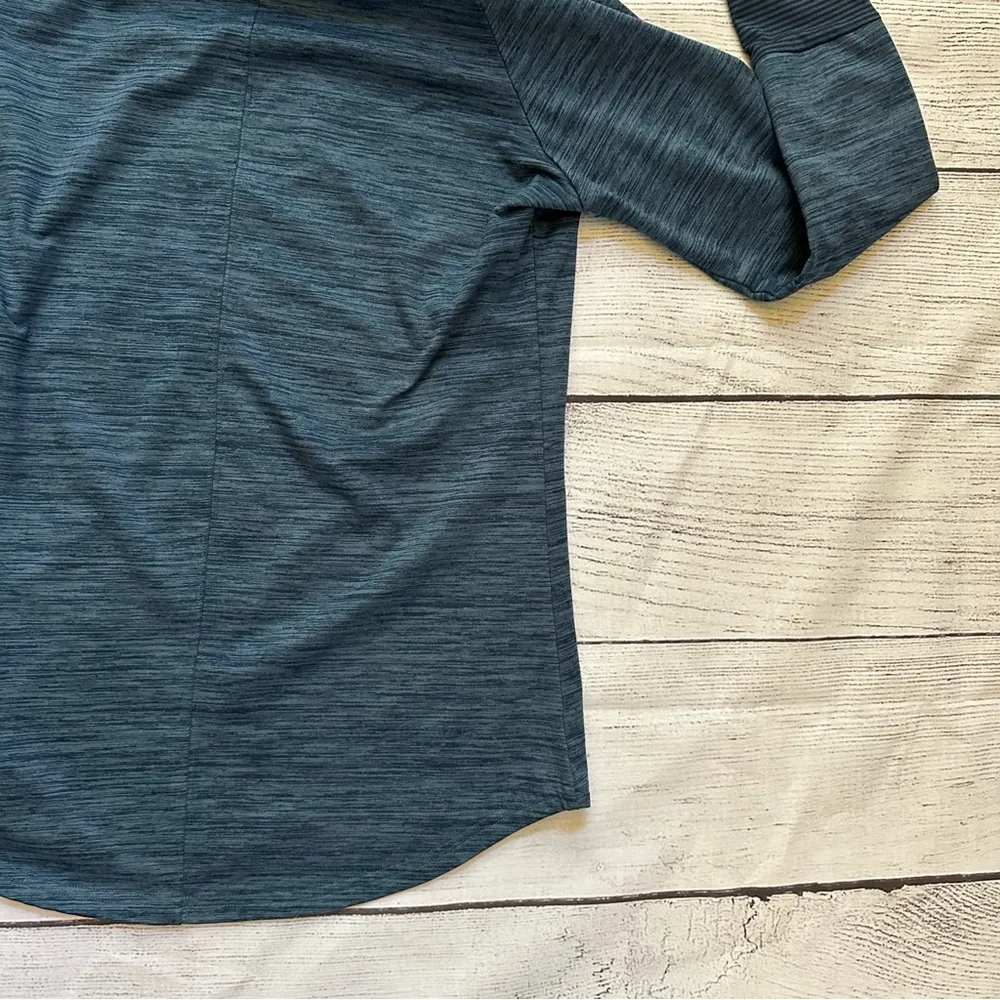 Avalanche women's large blue pullover sweatshirt - Image 10