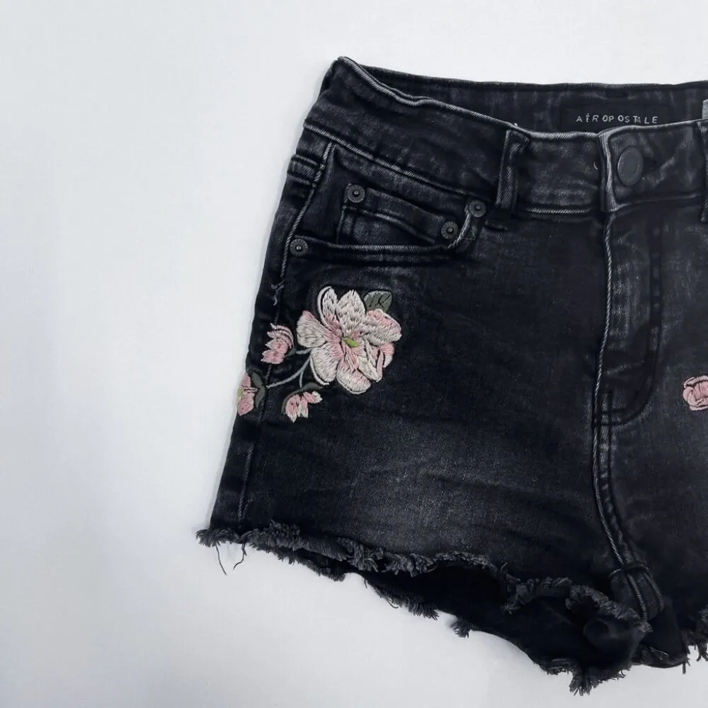 Y2K 2000s Aeropostale High Waisted Embroidered Floral Black Denim Jean Shorts - Image 4