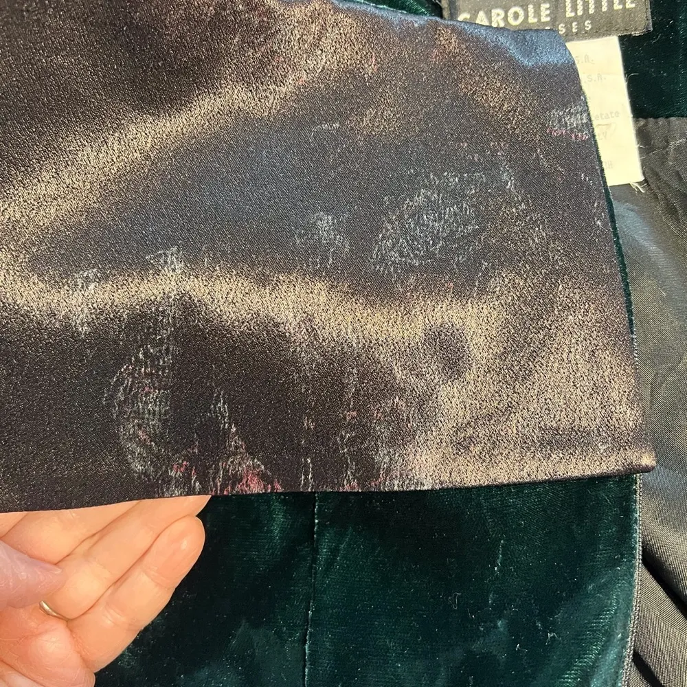 Gorgeous Vintage 1980s/90s Green Velvet Gown! - Image 6