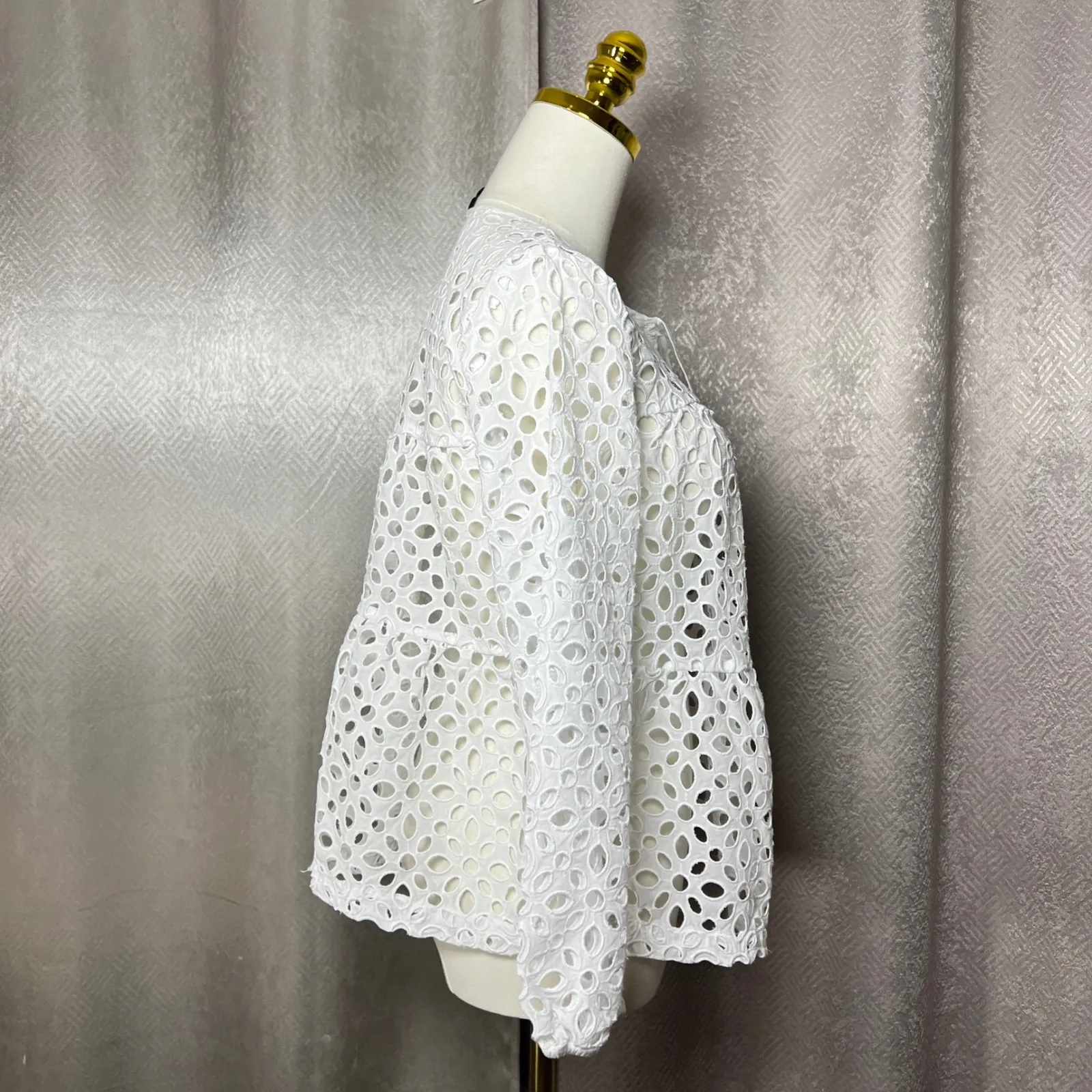 J. Crew White Eyelet Lace Tie Neck Long Sleeve Peplum Blouse Top Size S - Image 4