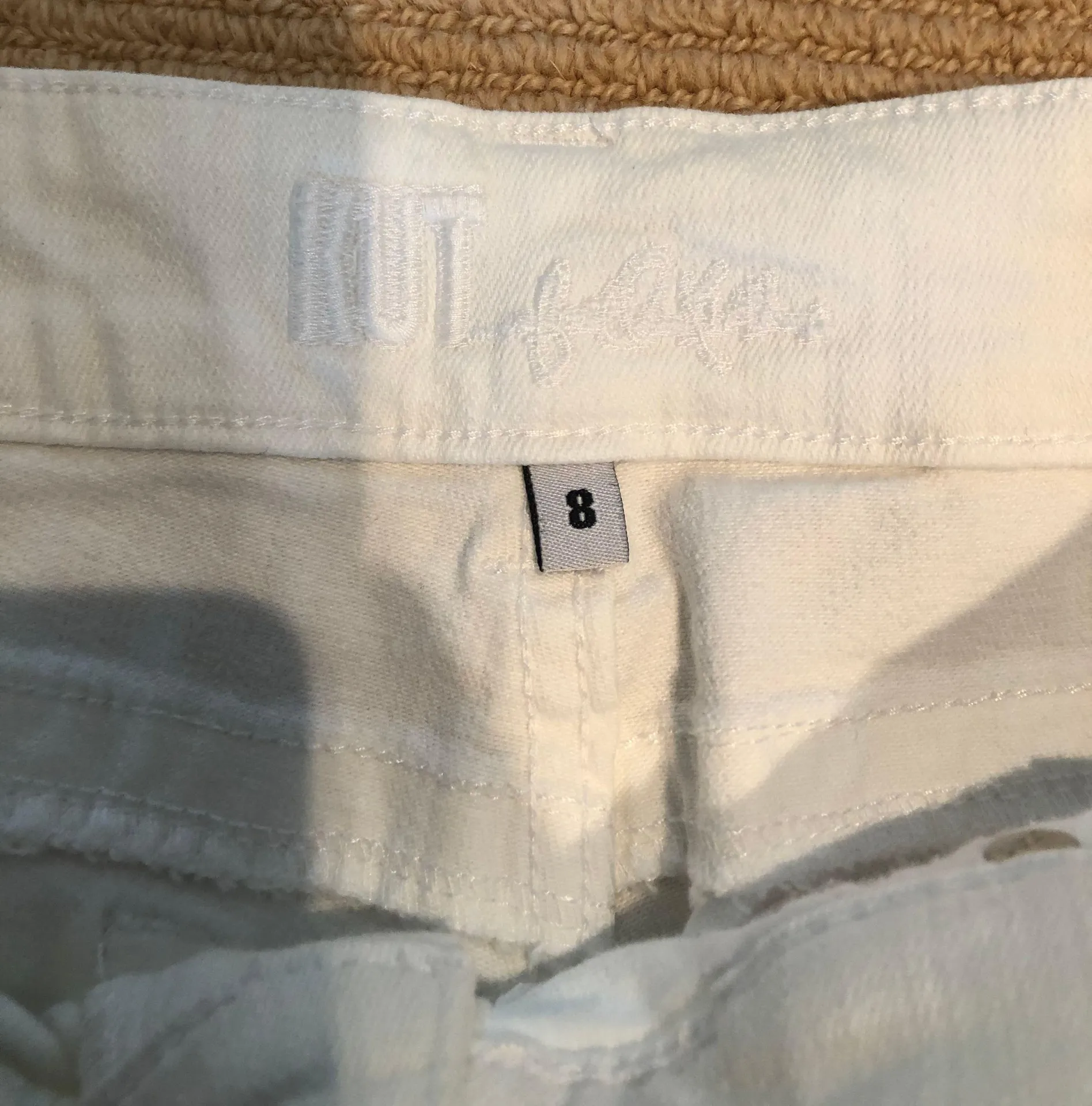 Kut From The Kloth Jean Capris - Image 4