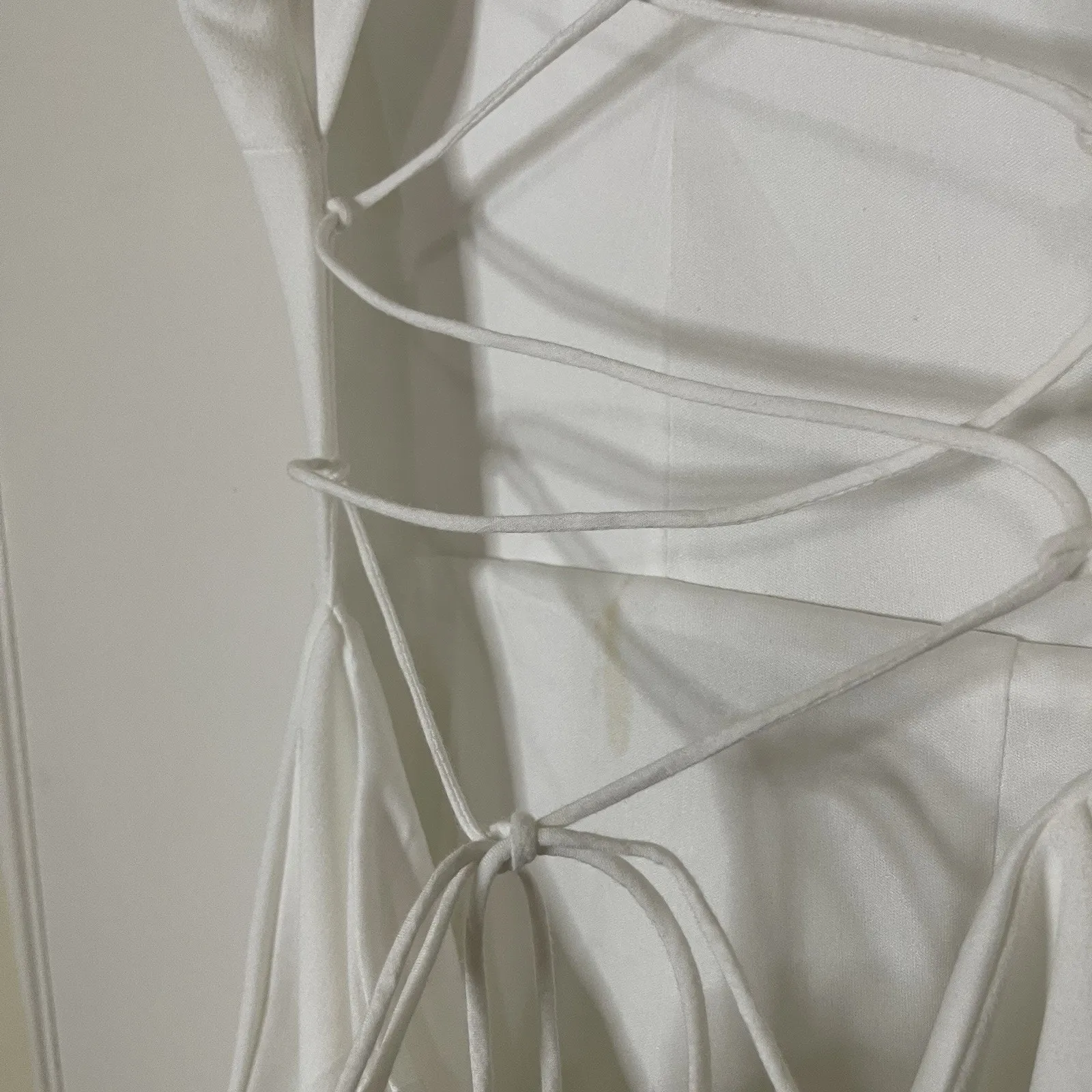 NEW! Hello Molly Take the Reigns White ruffle hem lace back mini dress US 6 Med - Image 8