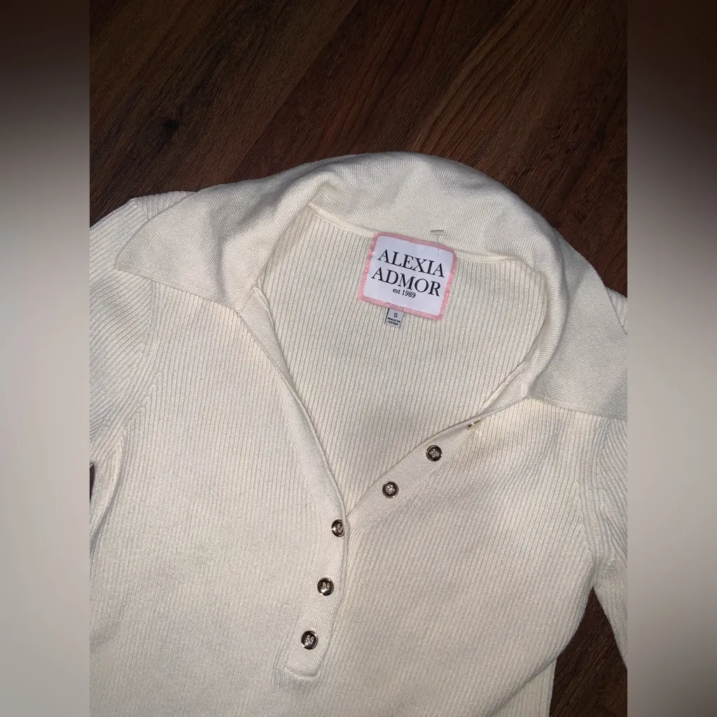 Cream knit Alexia Admor Ribbed Knit Polo S revolve casual classic gold - Image 3