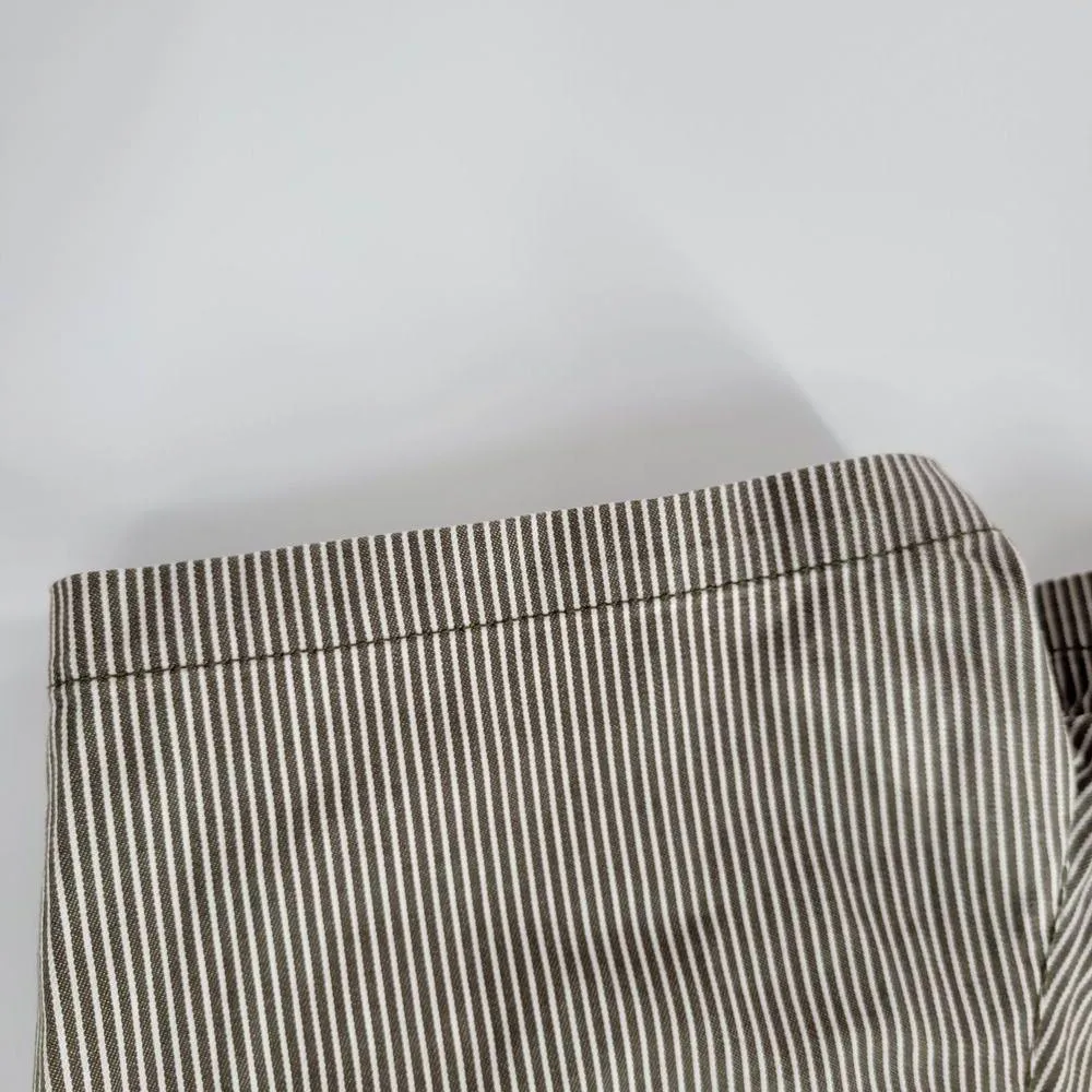 New York & Company Womens Shorts 2 Green White Striped Mid Rise Pockets Stretch - Image 3