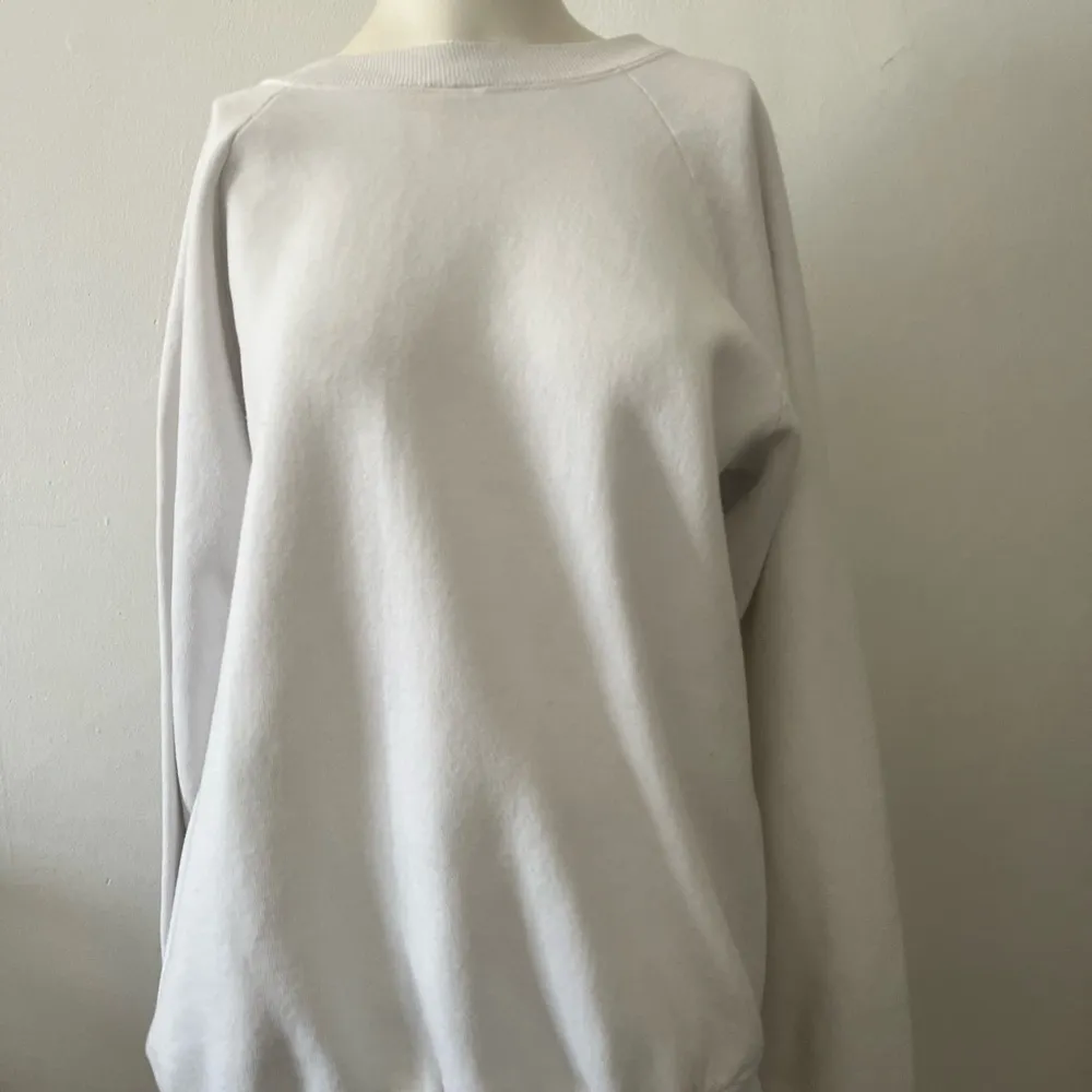 Vintage 1987 White crew neck Mickey Mouse film reel tuxedo Sweatshirt size xl - Image 8