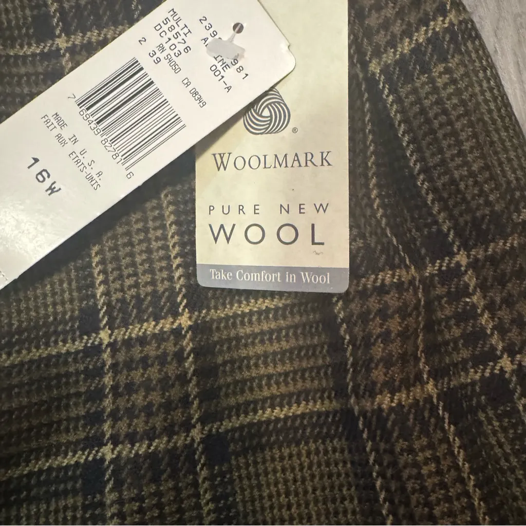 Jones New York Size 16W Green Plaid Wool Pencil Skirt NWT - Image 4