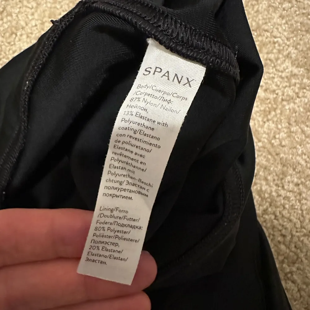 Spanx SPANXshape™ Faux Leather Leggings Black Size M - Image 12