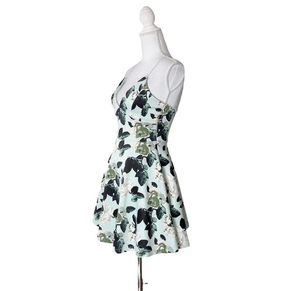 Spaghetti Strap V Neck Floral Roses Mini Fit and Flare Dress Casual Small - Image 3