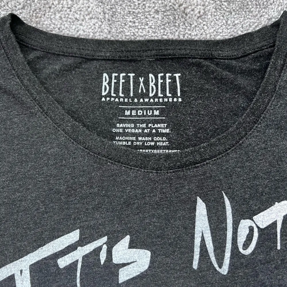 💚🌱“it’s not you, it’s meat” VEGAN 🌱 sustainable eco-friendly off shoulder tee - Image 4