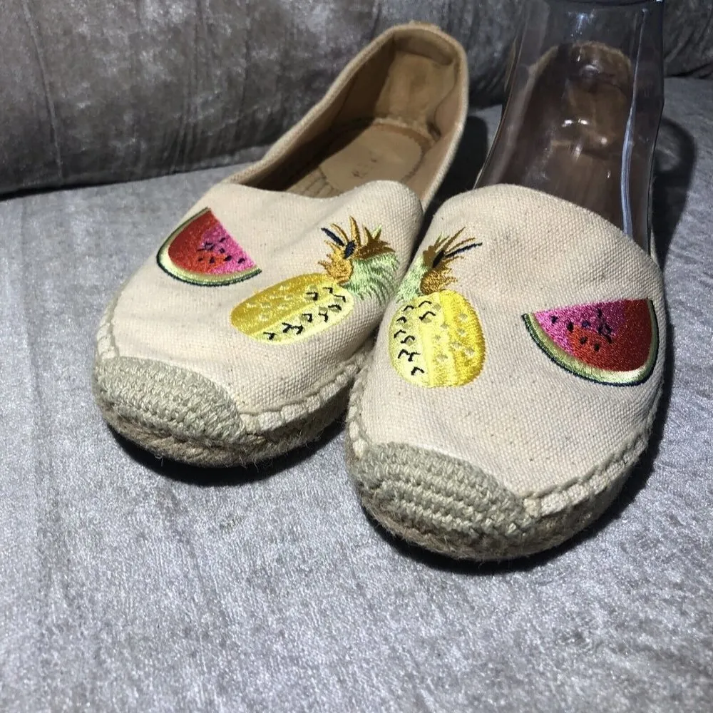 Women's J Crew Slip On Espadrille Flats Shoes Size 8.5 Beige Tropical Fruit - Image 2