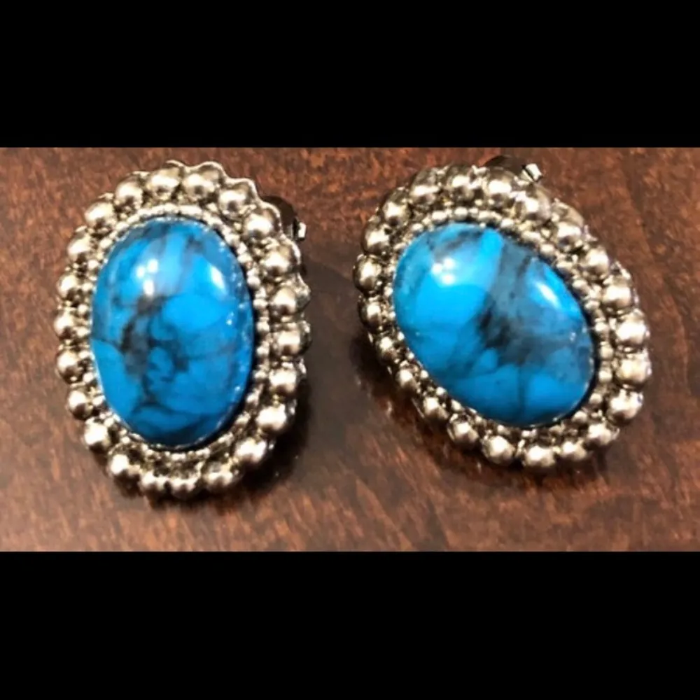 Turquoise Turtle Necklace and Clip on Earrings Set - Image 6