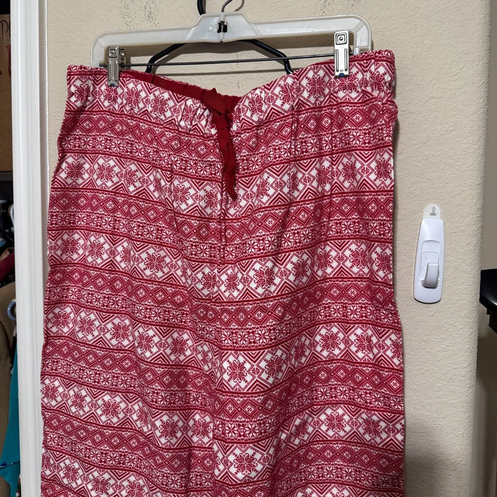 Lands' End Women's Red PJ Pants sz L 14/16 soft flannel fair isle winter pajamas - Image 2