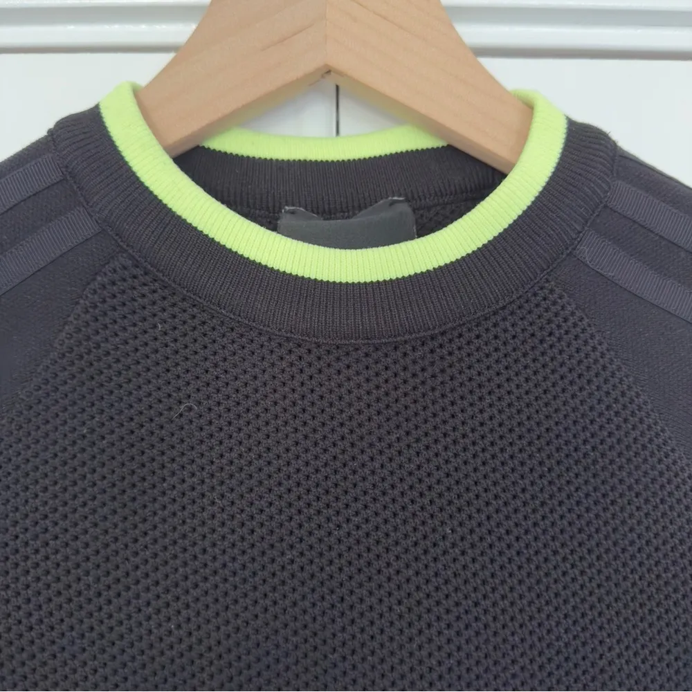 Ivy Park x Adidas netted Jersey crop top Short sleeve crew neck black orange L - Image 3