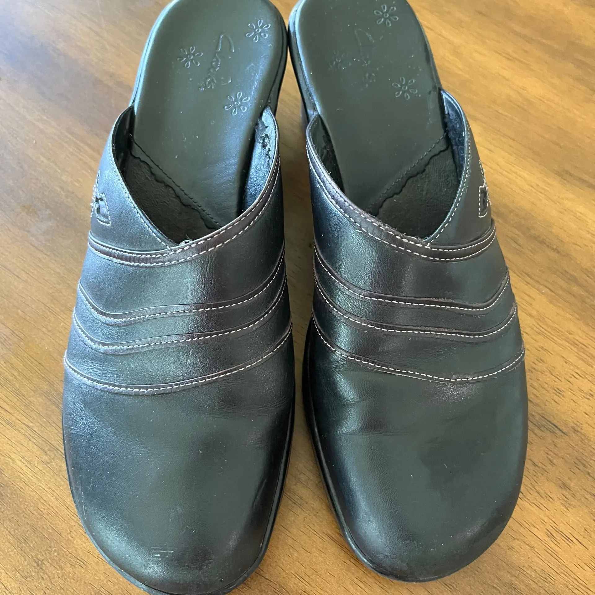 Clarks Black Leather Slip-On Mules Clogs - Image 10