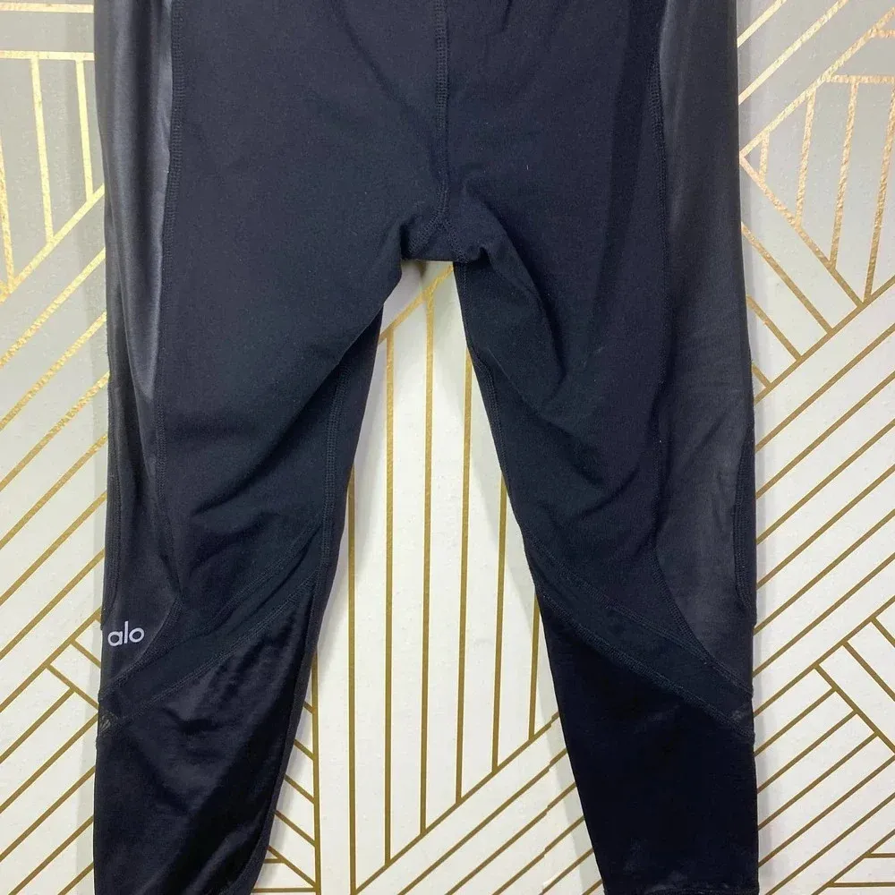 Alo Yoga Capri Leggings Cropped Faux Leather Side Mesh Illusion Black Size Small - Image 7