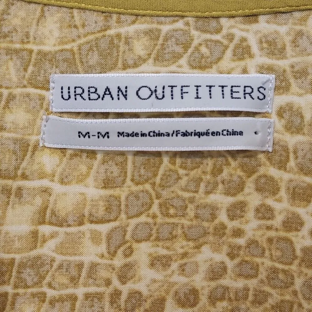 Urban Outfitters Yellow Gold Snake Skin Short Sleeve Button Up Blouse Shirt Top - Image 5