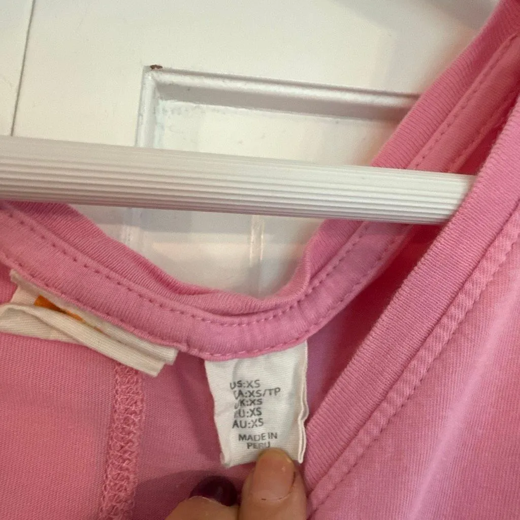 C&C pink vneck cotton tshirt size xs - Image 4