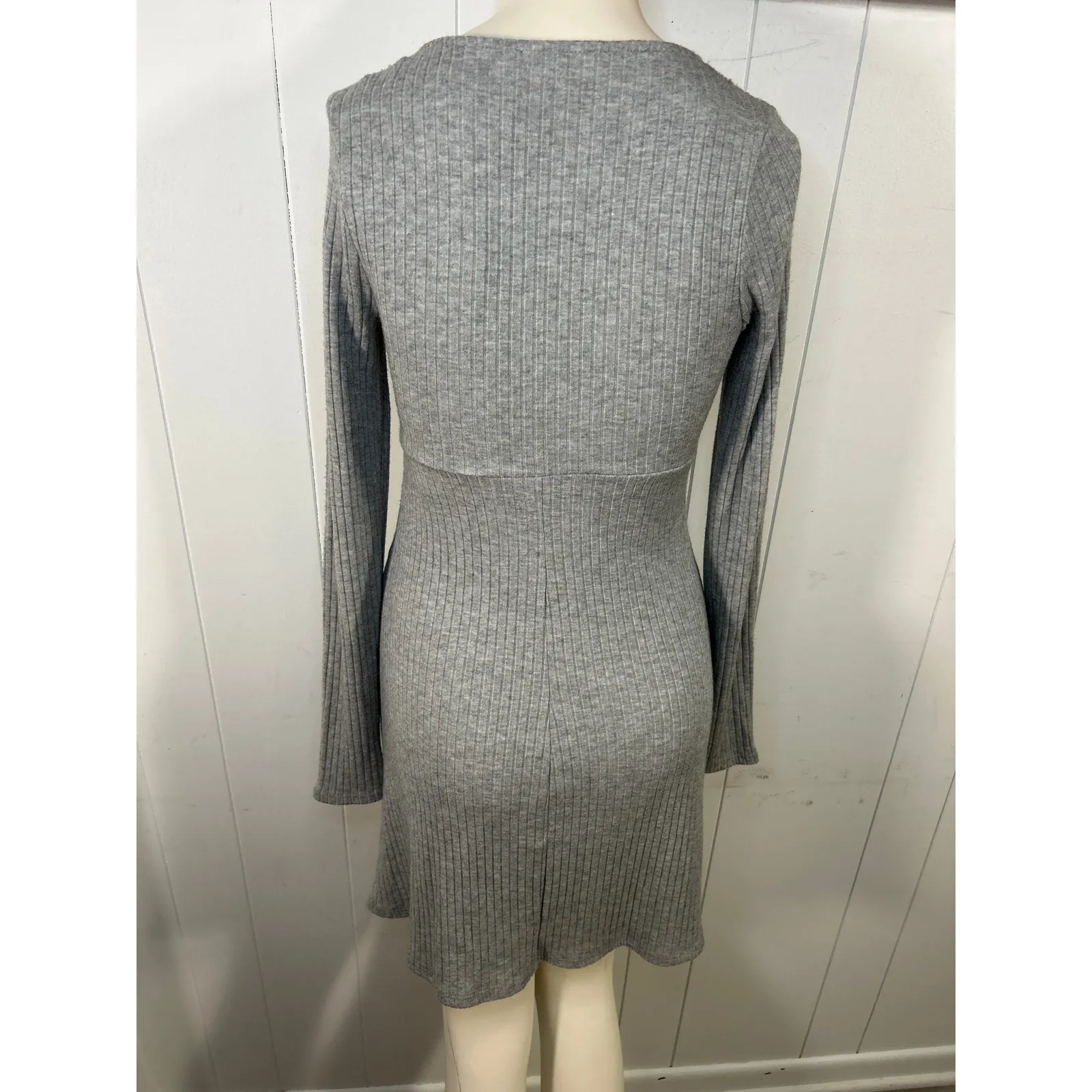 LUSH from Nordstrom Ribbed Long Sleeve Sweater Dress in Gray. Size L. NWOT - Image 4