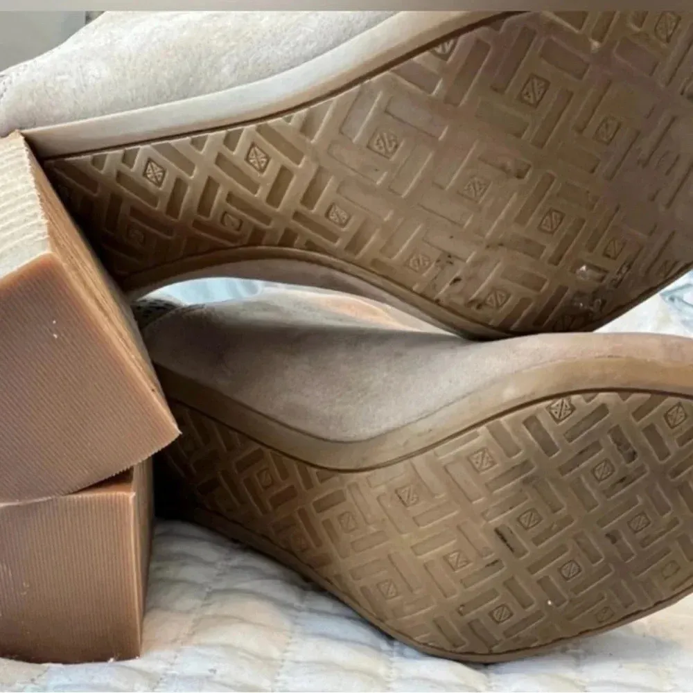 Antonio Melani Heeled Booties Size 7 - Image 5