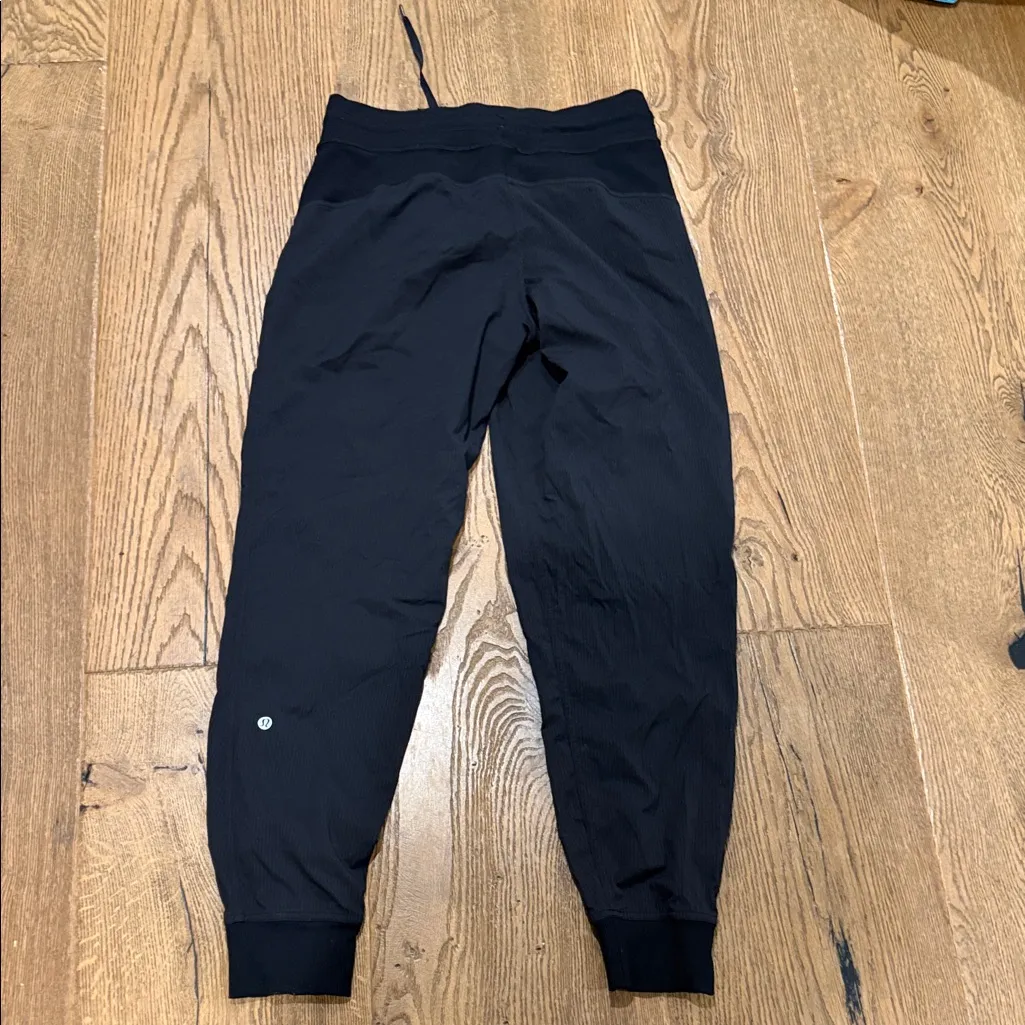 Lululemon dance studio Black Jogger Pants size 6 - Image 4