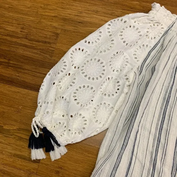 Sundance Quiet Allure Eyelet Blouse Womens XS White Striped‎ Off Shoulder Tassel - Image 2