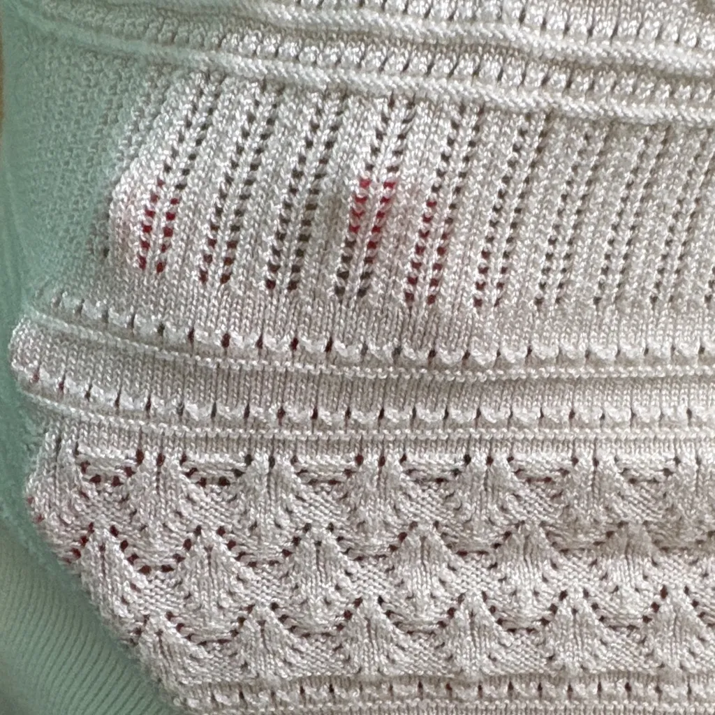 Abercrombie & Fitch Cream Textured Sweater - Image 5