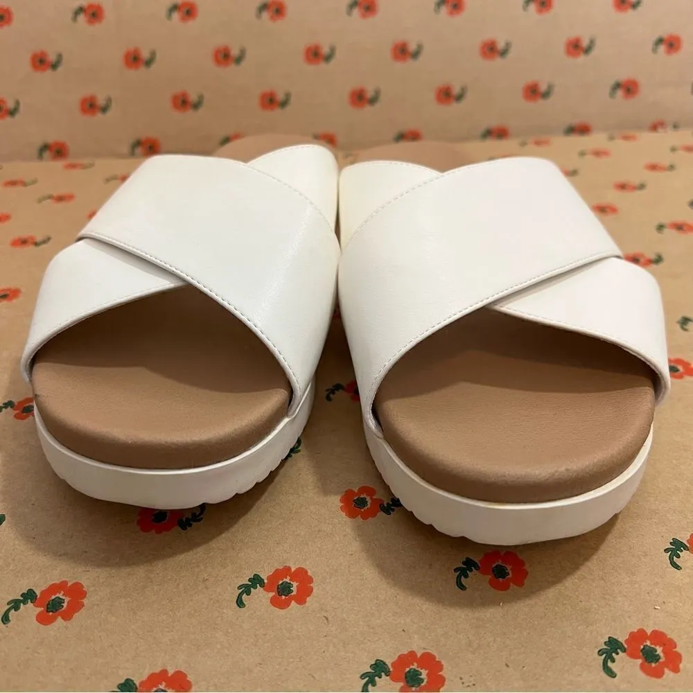 ✨ Amazon Essentials Women’s White Slides Sandals 9 White - Image 3