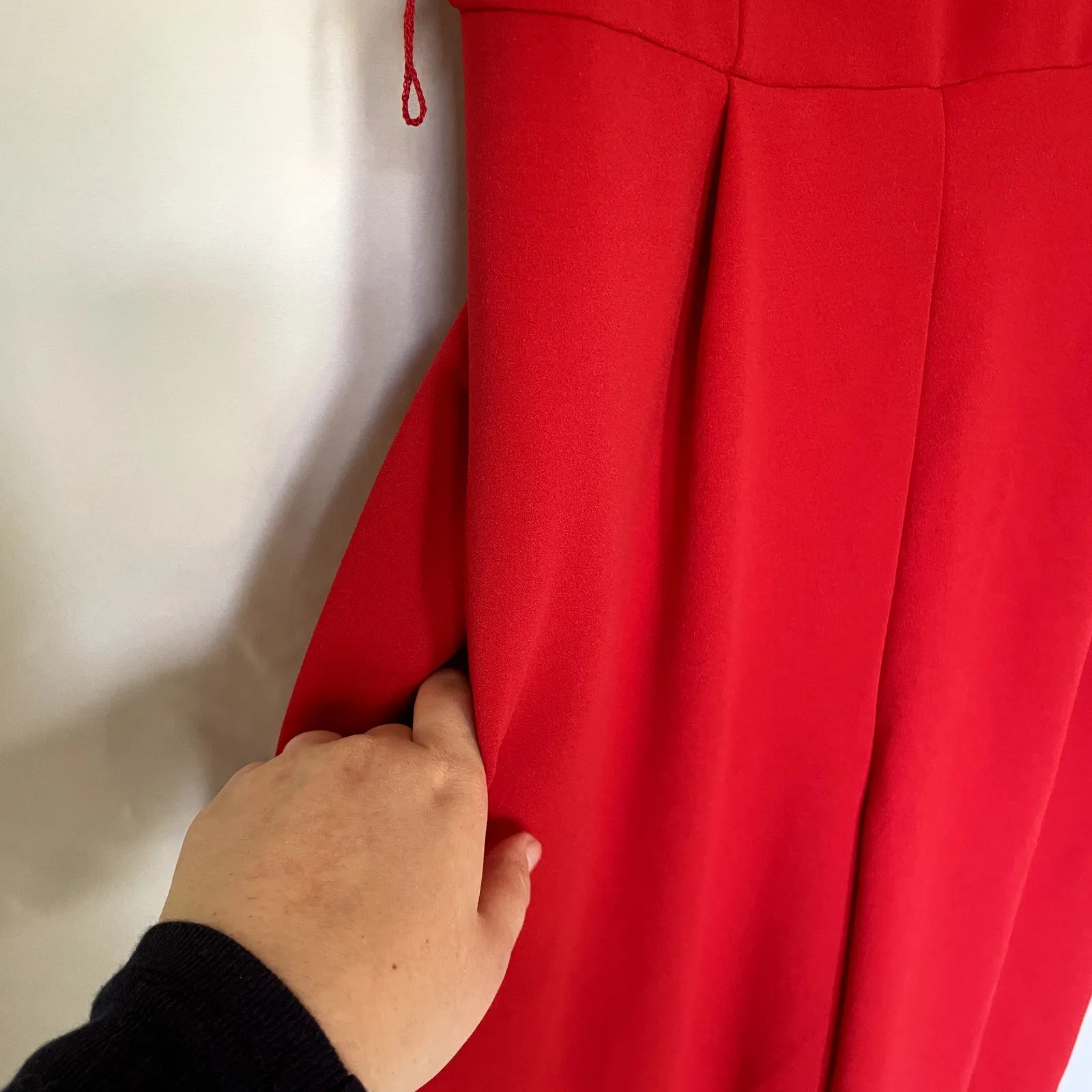 Calvin Klein bright red jumpsuit wide leg sleeveless v-neck women's 8 pockets - Image 3