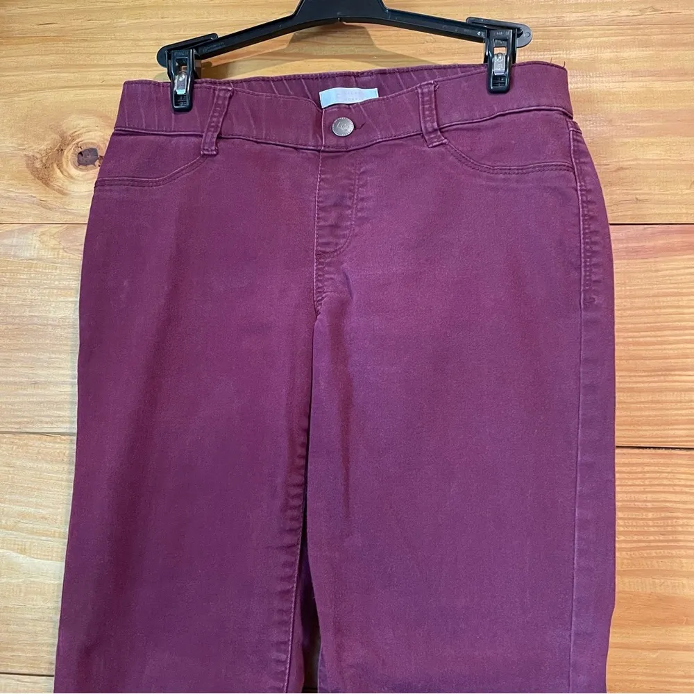 LC Lauren Conrad Burgundy Maroon Mid Rise Pull On Stretchy Skinny Jeans 6 - Image 3