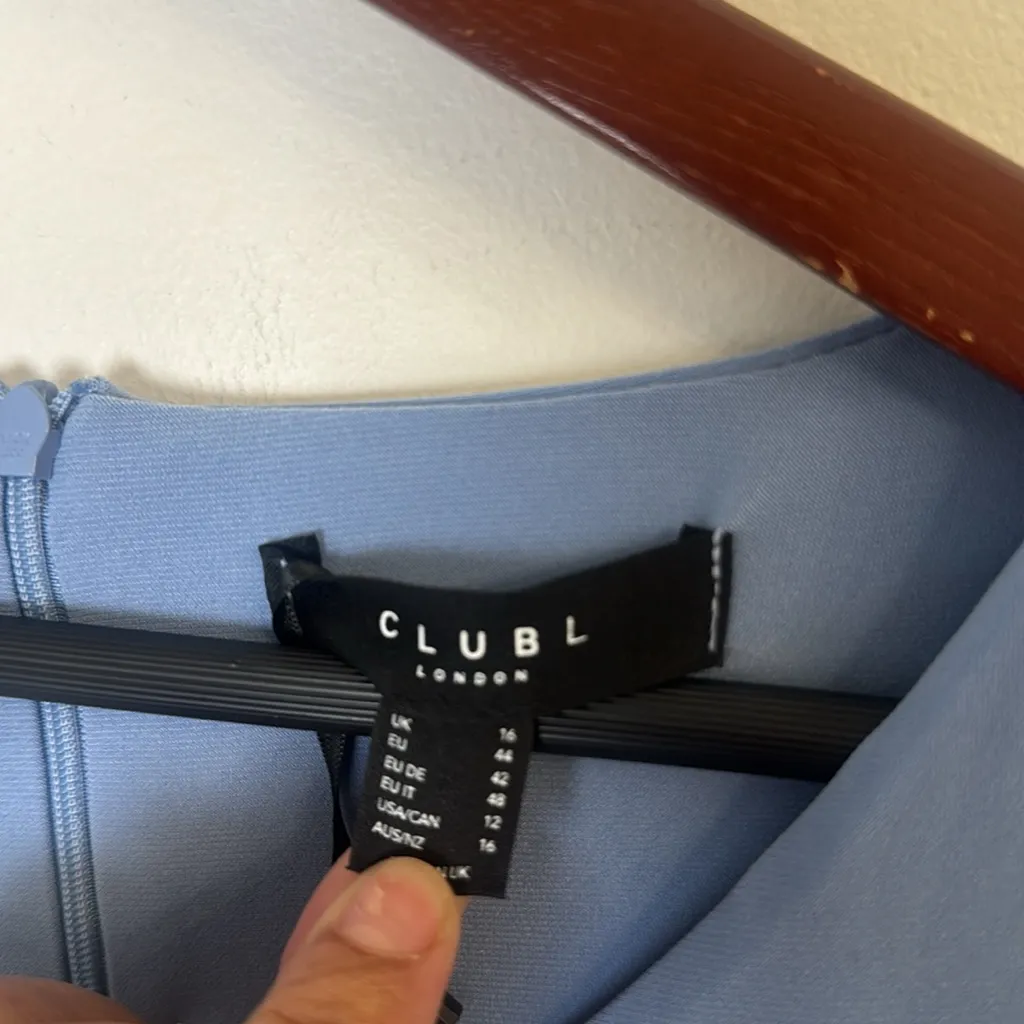 Club L London Long OH BABY
POWDER BLUE MATERNITY ONE SHOULDER BODYCON MAXI DRESS Size undefined - Image 6