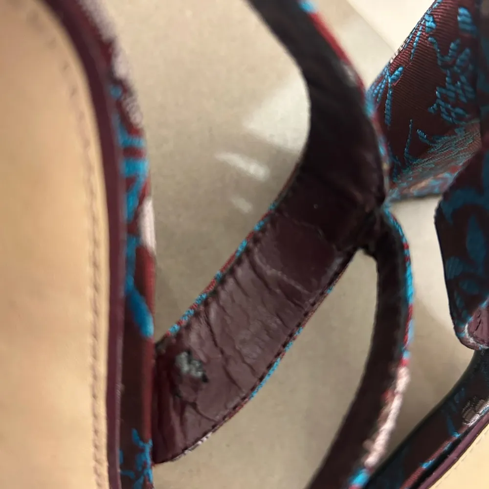 Gianni Bini  heels-floral-chunky heel-4 inch-size 8-ready for the holidays? Yes! - Image 9