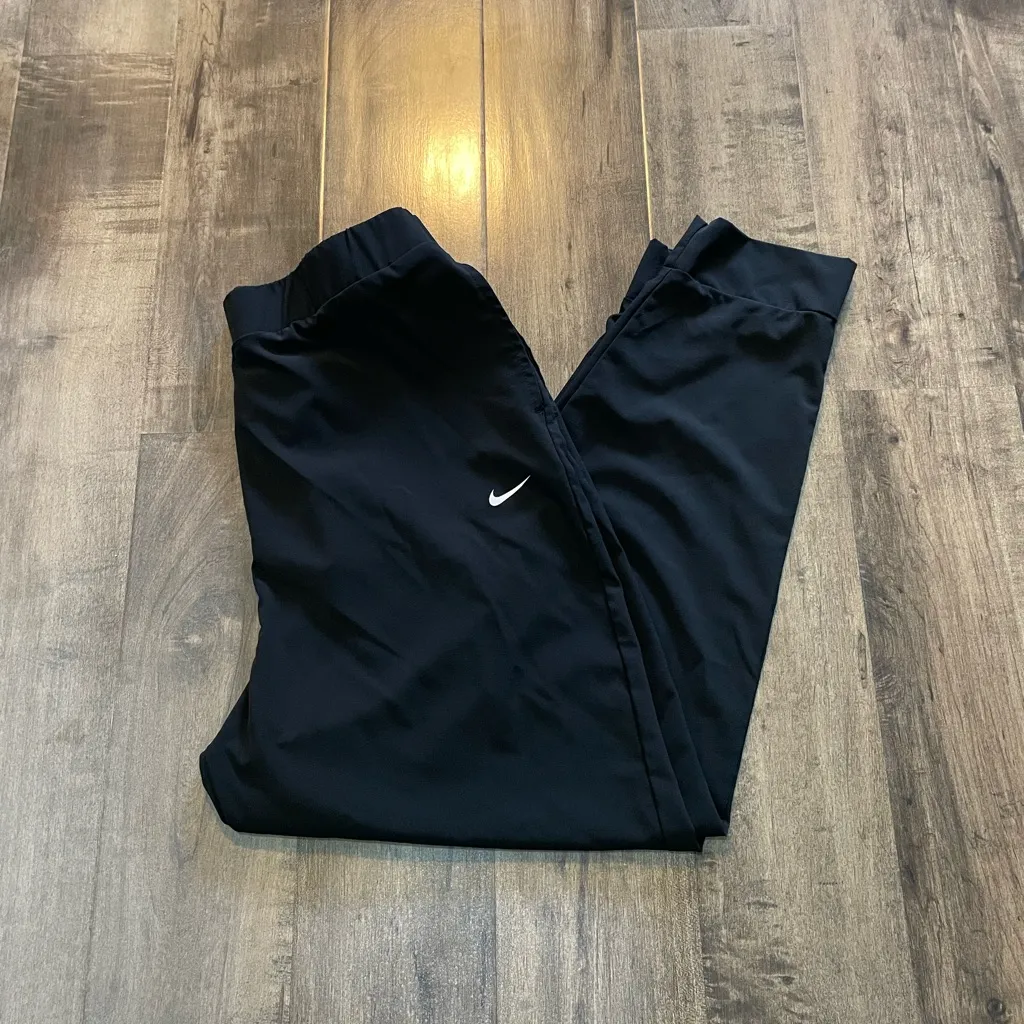 Nike  Dri Fit Jogger - Image 4