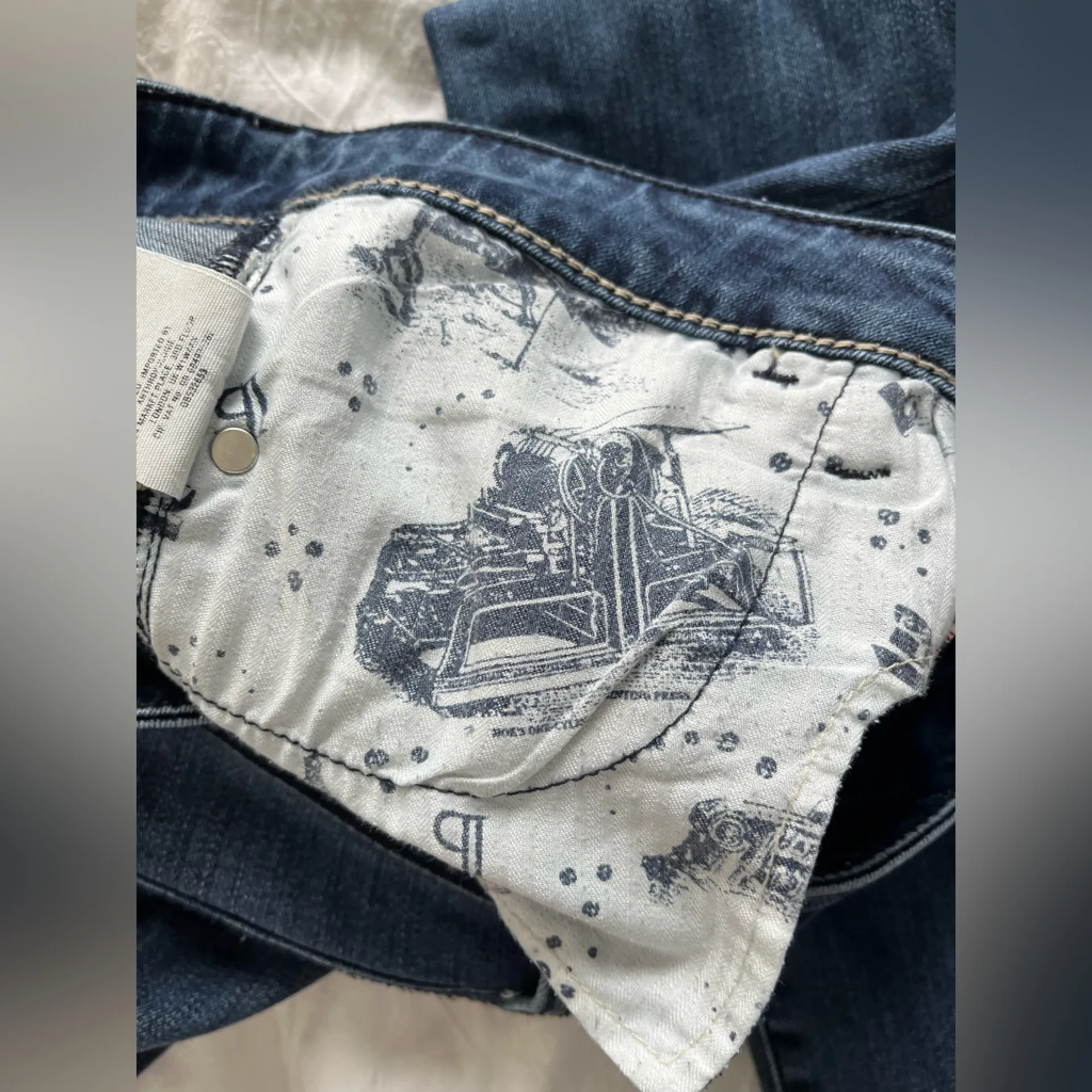 Pilcro and the Letterpress script size 27 Straight Leg Jeans - Image 10