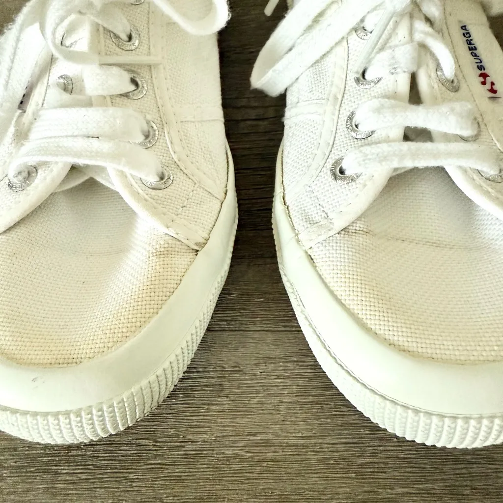Superga Classic Canvas Low Top Sneaker in White - Size 37.5 - Image 4