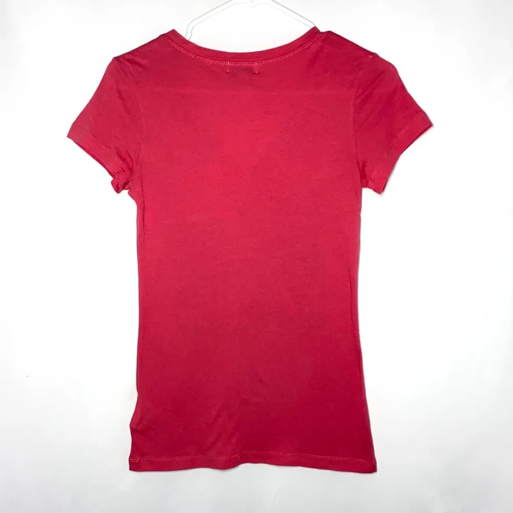 Guess V-Neck Pink T-Shirt - Image 2