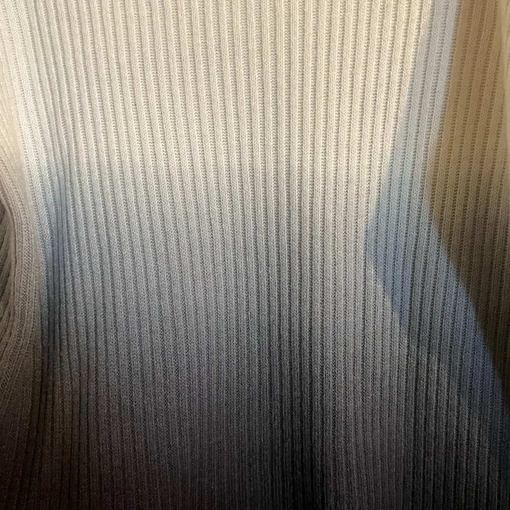 Top Shop Oversized Ombré long sleeve Knit V Neck Sweater - Image 4