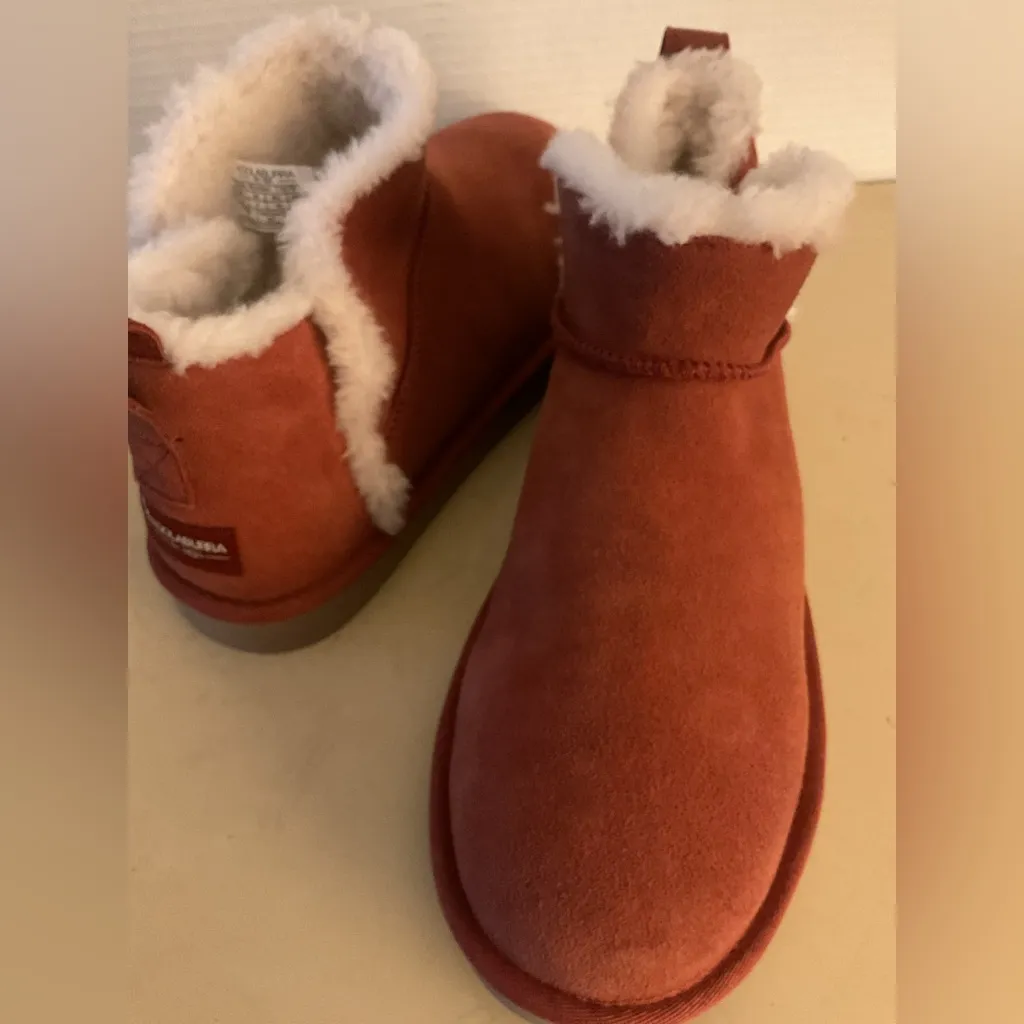 Koolaburra by Ugg NWNT women suede fur koola ultra short classic boots size 10 - Image 7