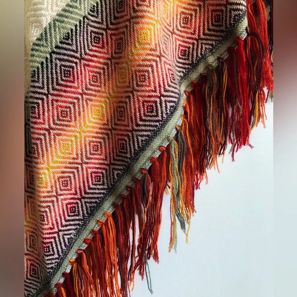 Knit Boho Style Poncho Orange Size undefined - Image 5