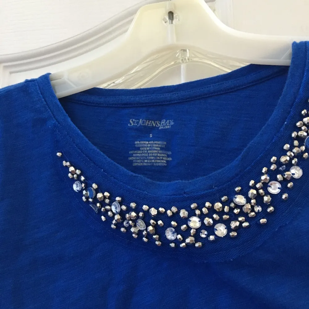 FINAL MARKDOWN Ladies St. John’s bay tee small - Image 3