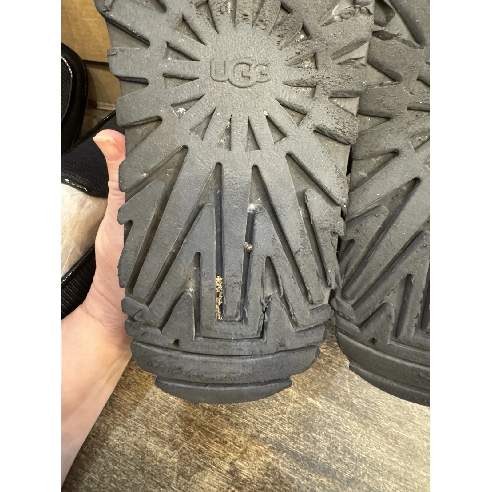 UGG Black GOLDENGLOW PLATFORM‎ STRAPPY SANDALS, WOMEN Size US 11 EUR 42 - Image 9